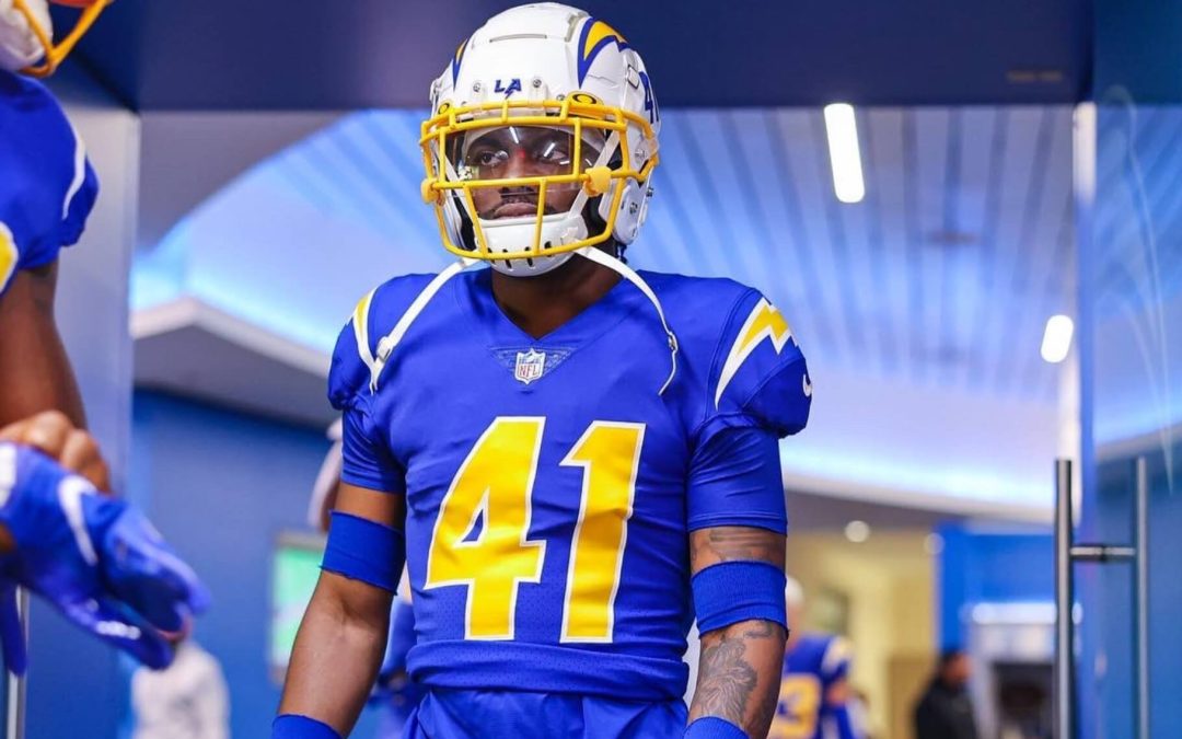 Chargers sign Raheem Layne to the active roster
